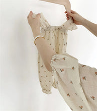 画像をギャラリービューアに読み込む, Ruffles Lace Flroal Bodysuit