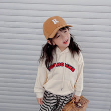 画像をギャラリービューアに読み込む, Baseball Cap 《B》