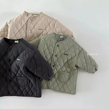 画像をギャラリービューアに読み込む, quilted jacket no color