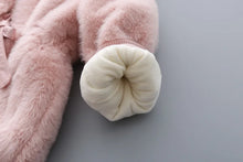 画像をギャラリービューアに読み込む, Hooded Fake Fur coats