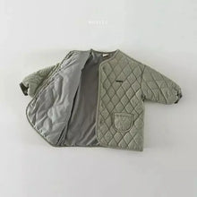 画像をギャラリービューアに読み込む, quilted jacket no color