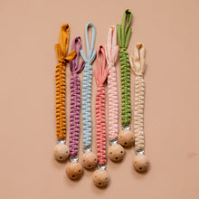 画像をギャラリービューアに読み込む, Croshet bunny teether&holder matching set ♪ 𓊆 歯固め&ホルダー 𓊇