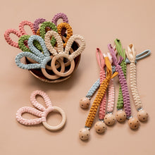 画像をギャラリービューアに読み込む, Croshet bunny teether&holder matching set ♪ 𓊆 歯固め&ホルダー 𓊇