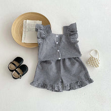 画像をギャラリービューアに読み込む, Baby setup hem ruffle le shorts plaid
